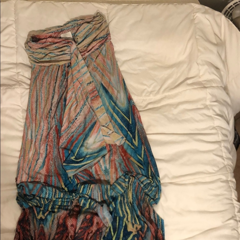 Colorful no shoulder dress